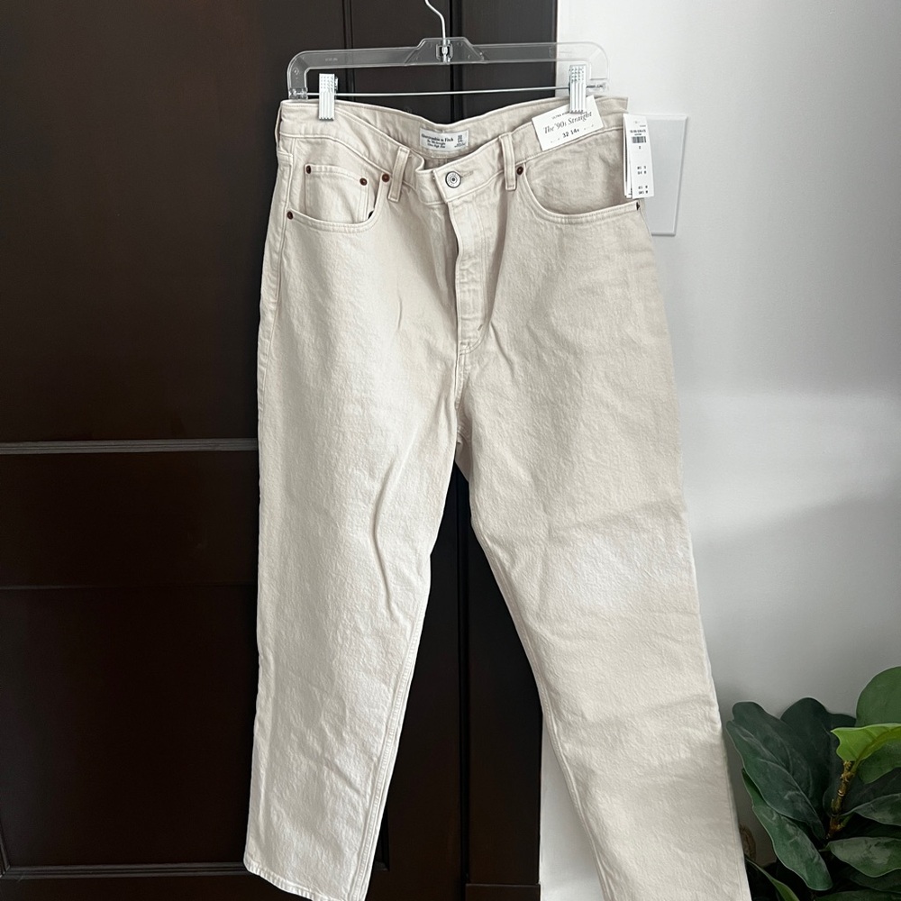 Abercrombie & Fitch womens Off-White 90s Straight Jeans Size 14R